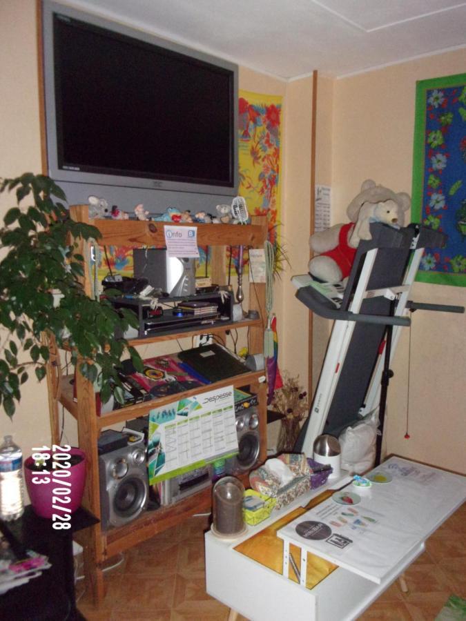 Une Halte Sur Valence Apartment Valence  Bagian luar foto