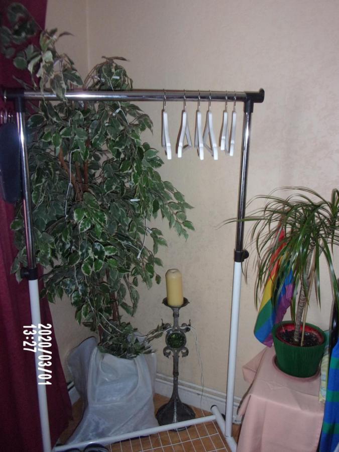 Une Halte Sur Valence Apartment Valence  Bagian luar foto